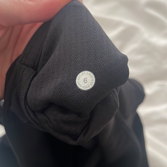 Lulu lemon flare legging - Picture 2 of 4